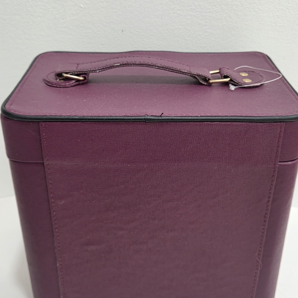 Chic Purple Jewelry Organizer - Picture 13 of 16